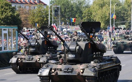 W przemarszu wzięli udział przedstawieciele wojsk rumuńskich