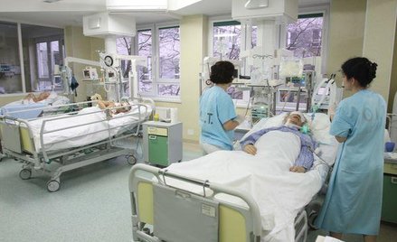 Pielęgniarki powinny mieć możliwość zdobywania kolejnych stopni awansu zawodowego w szpitalu