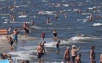 Na niektórych polskich plażach na razie nie zobaczymy kąpiących się turystów