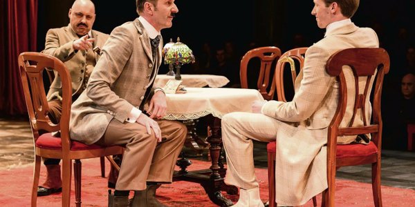 „Klub kawalerów”: Frajda na scenie