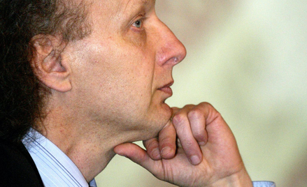 Prof. Janusz Majcherek znalazł się wśród pracowników UP, którym wręczono zwolnienia