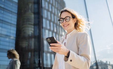 Od 10 listopada ważne zmiany w umowach telekomunikacyjnych. Abonenci zyskają?