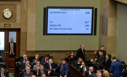 Uczestniczki czarnego protestu apelują o nie podpisywanie ustawy "Za życiem"