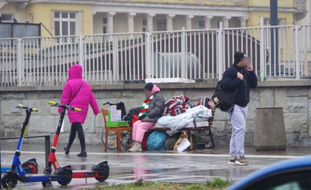 Trudno wyobrazić sobie większe wykluczenie społeczne niż brak dachu nad głową.