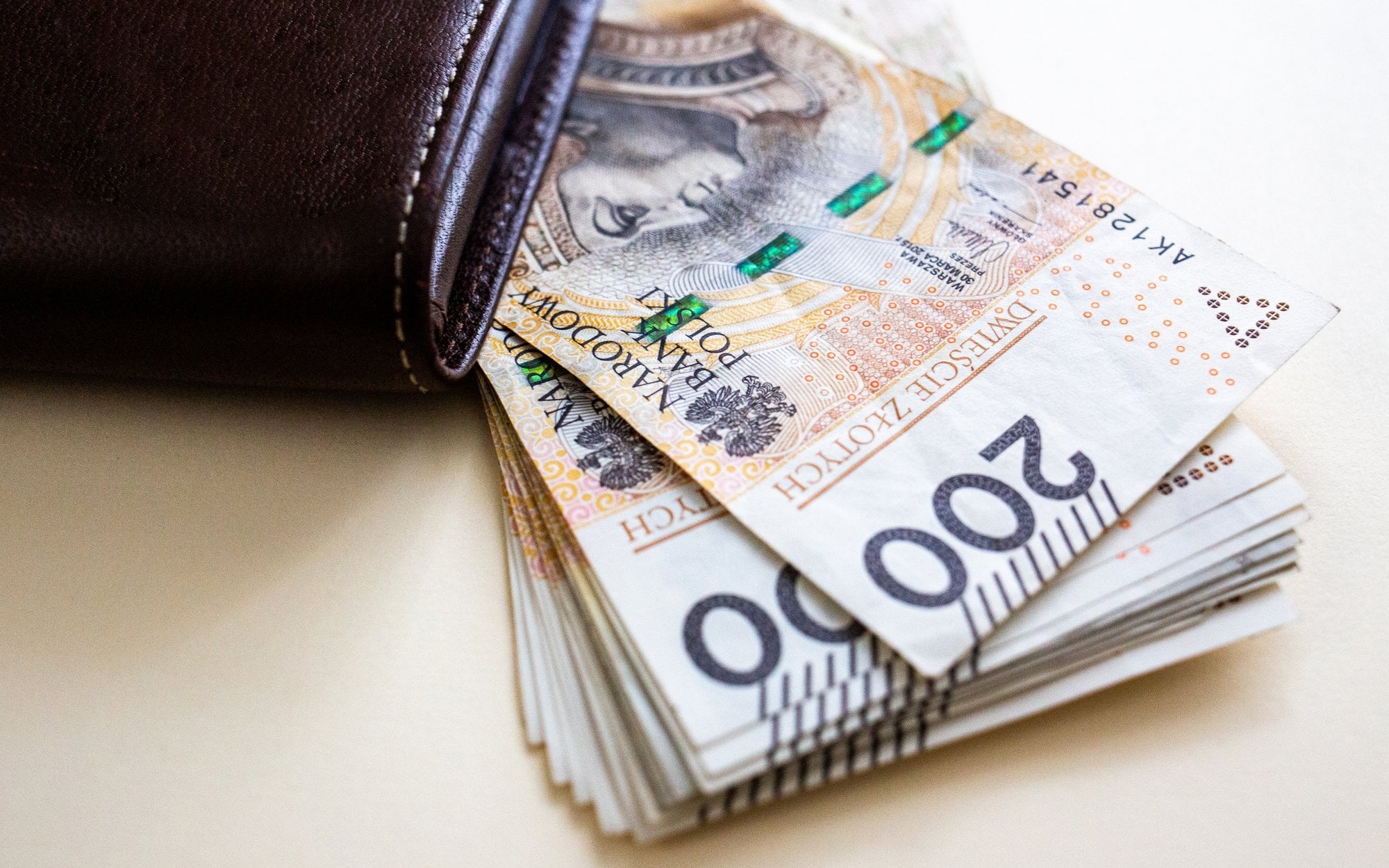 ZUS może obniżyć wcześniejszą emeryturę choćby o 1 tys. zł. Decyduje ustalony limit dorabiania