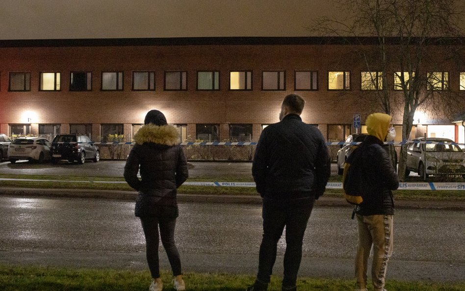 Ośrodek dla imigrantów na przedmieściach Sztokholmu. Opozycja chce „mieszania ludności”, rząd wciąż 