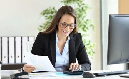 Firmy zaczynają liczyć korzyści dla pracownika