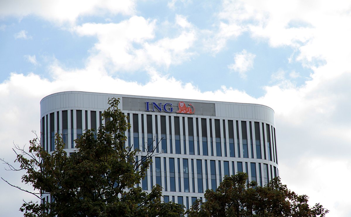Kurs ING BSK w dół po wynikach. Zysk 823 mln zł poniżej oczekiwań