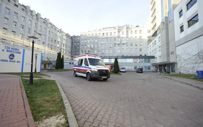 Koronawirus w Polsce. Dlaczego liczba zgonów zakażonych jest wysoka? Lekarz wyjaśnia