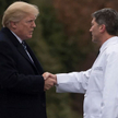 Kontradmirał Ronny Jackson wykazał się lojalnością jako osobisty lekarz prezydenta, teraz Donald Tru