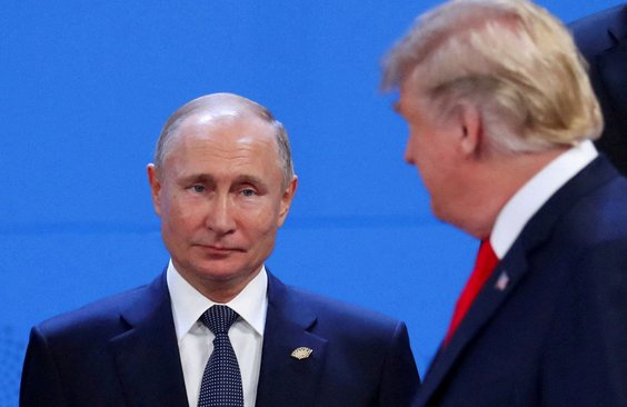 Władimir Putin i Donald Trump podczas spotkania na szczycie G20, fotografia z listopada 2018 r.