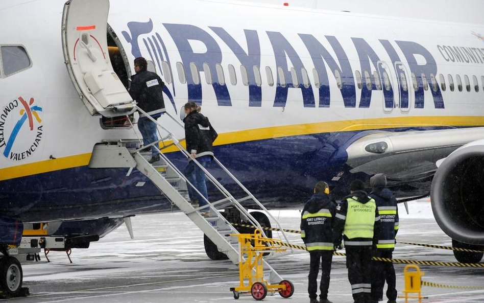 Kolizja samolotów na lotnisku Stansted koło Londynu