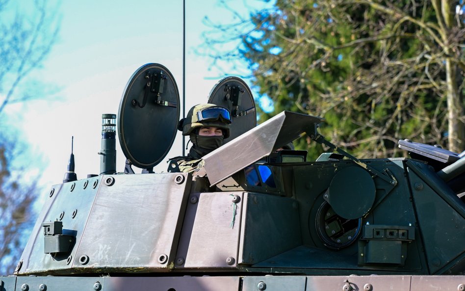 Wydatki na obronność w Polsce mocno rosną