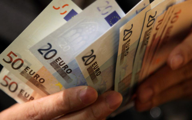 Raport Postbank: Niemcy trzymają tysiące euro w skarpetach