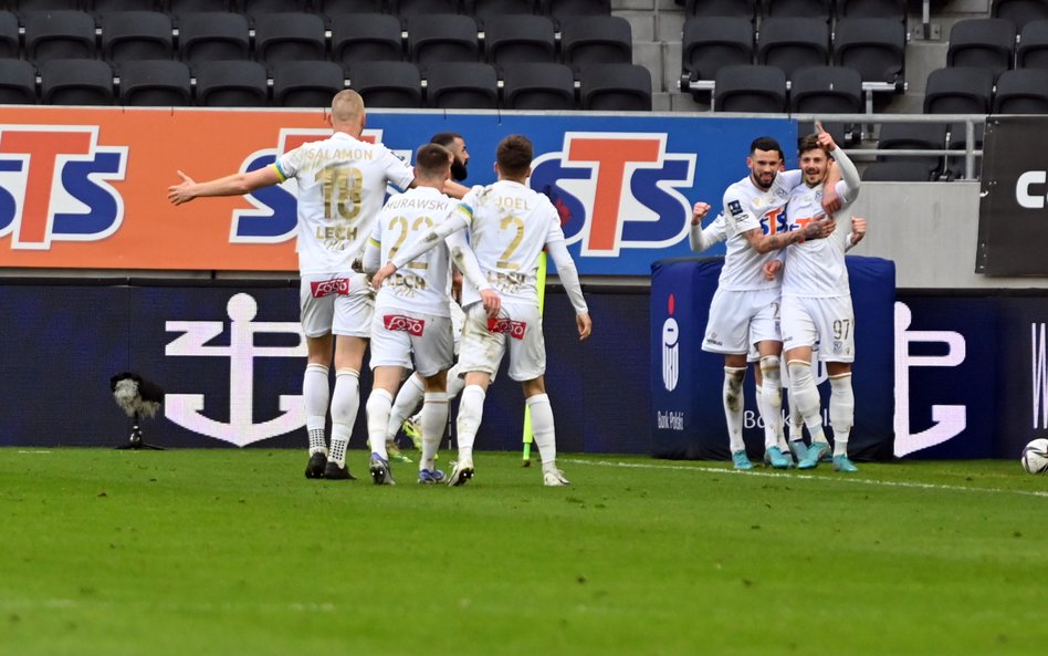 Ekstraklasa: Lech odzyskał pozycję lidera