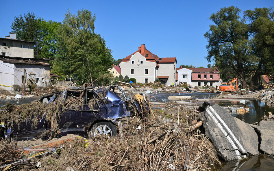 W Stroniu Śląskim woda zniszczyła wszystko na swojej drodze, również infrastrukturę komunalną