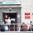W pośredniaku trzeba co jakiś czas się stawić, by nie stracić statusu bezrobotnego i związanych z ty