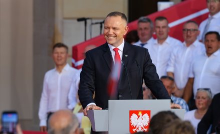 Prezydent RP Karol Nawrocki przemawia podczas uroczystości z okazji rocznicy zaprzysiężenia go na Ur