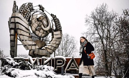 Godło ZSRR wylądowało w moskiewskim parku sztuki „Muzeon”. Napis pod godłem: „Związek Radziecki osto