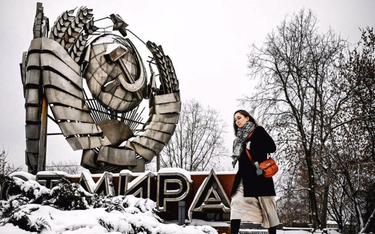 Godło ZSRR wylądowało w moskiewskim parku sztuki „Muzeon”. Napis pod godłem: „Związek Radziecki osto