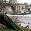 Zabytki a budowa: Łazienki Królewskie to pomnik historii