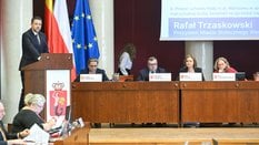 Rafał Trzaskowski na sesji rady miasta