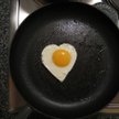 Materiał pochodny grafenu może w przyszłości zastąpić popularny teflon