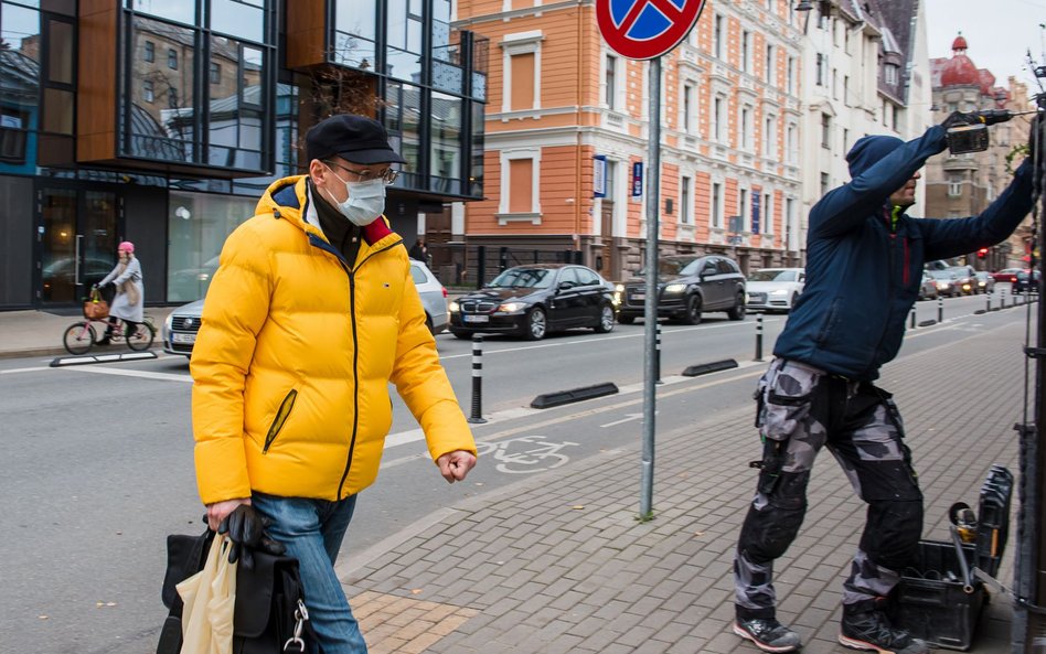 Epidemia na Słowacji. Rząd przedłuży stan wyjątkowy do końca roku