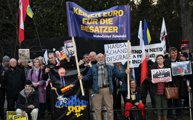 Demonstracja pod ambasadą Niemiec w Warszawie