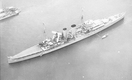 Jednym z brakujących wraków jest ciężki krążownik HMS “Exeter” o długości całkowitej ponad 175 metró