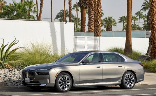 BMW serii 7