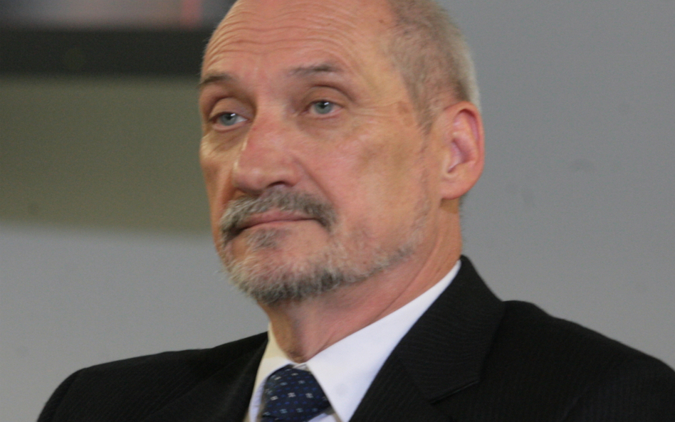 Antoni Macierewicz: Działałem w pełni zgodnie z prawem