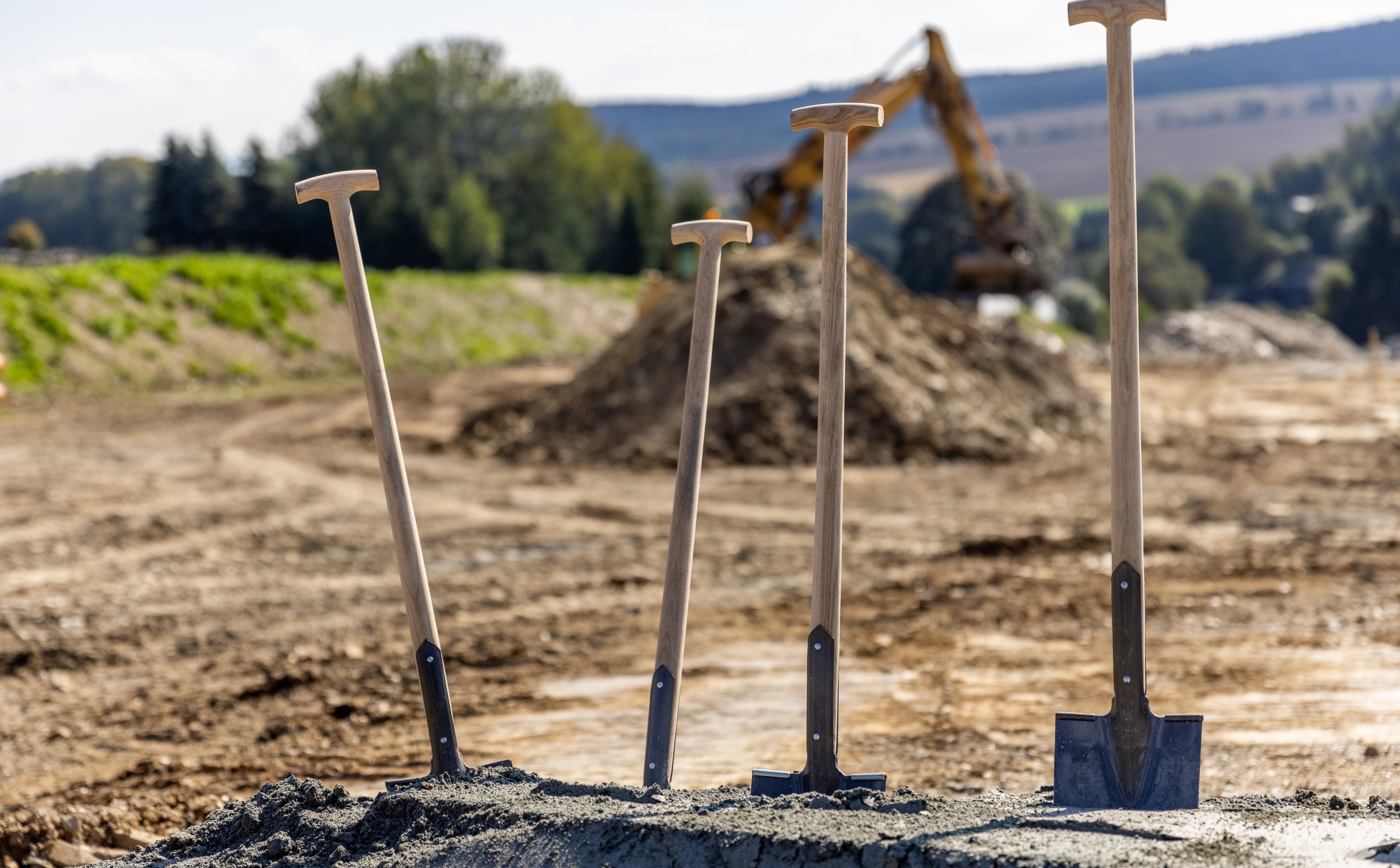 Very valuable land for trade