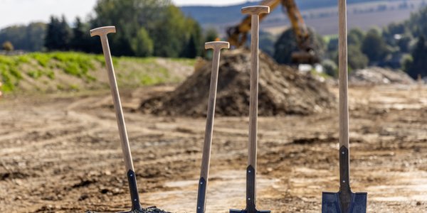 Bardzo cenna ziemia pod handel