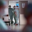 Medyk chce gwarancji jak żołnierz - lekarze apelują o zmiany systemu kierowania do walki z epidemią