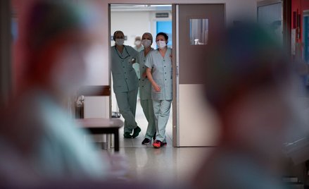 Medyk chce gwarancji jak żołnierz - lekarze apelują o zmiany systemu kierowania do walki z epidemią