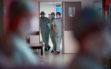 Medyk chce gwarancji jak żołnierz - lekarze apelują o zmiany systemu kierowania do walki z epidemią