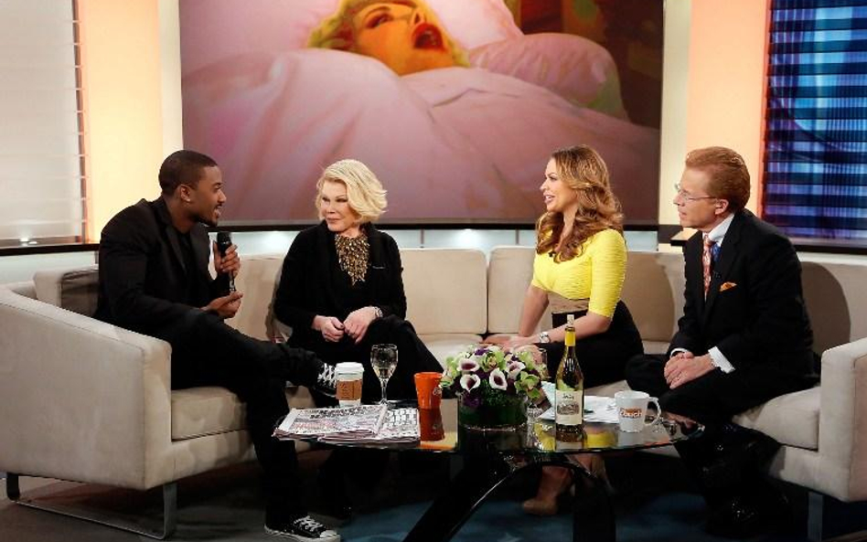 Ray J, Joan Rivers, Caroline Bermudez i John Elliot w studiu CBS TV