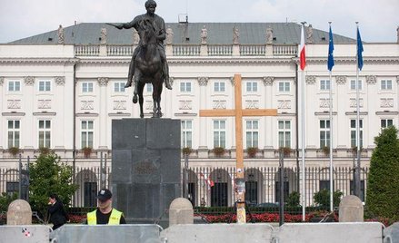 Komitet obrony krzyża o dialogu