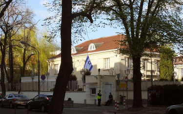 Ambasada Izraela w Warszawie zawiesza działalność