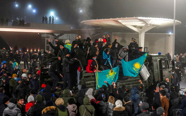 Kazachstan: Starcie wojska z demonstrantami. Media informują o dziesiątkach zabitych