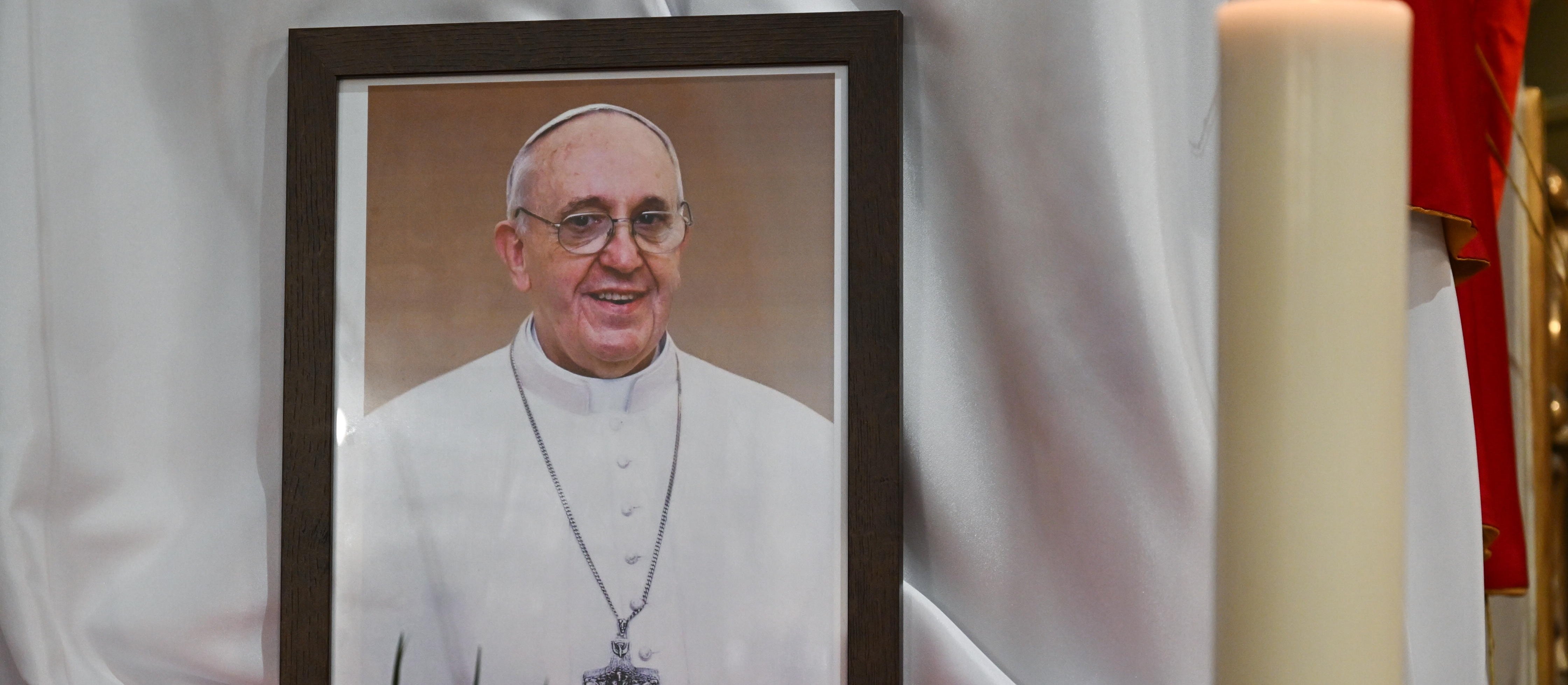 Zaskakująca decyzja Franciszka. Chodzi o testament papieża