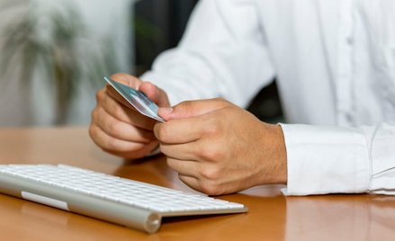 Polacy na e-zakupach