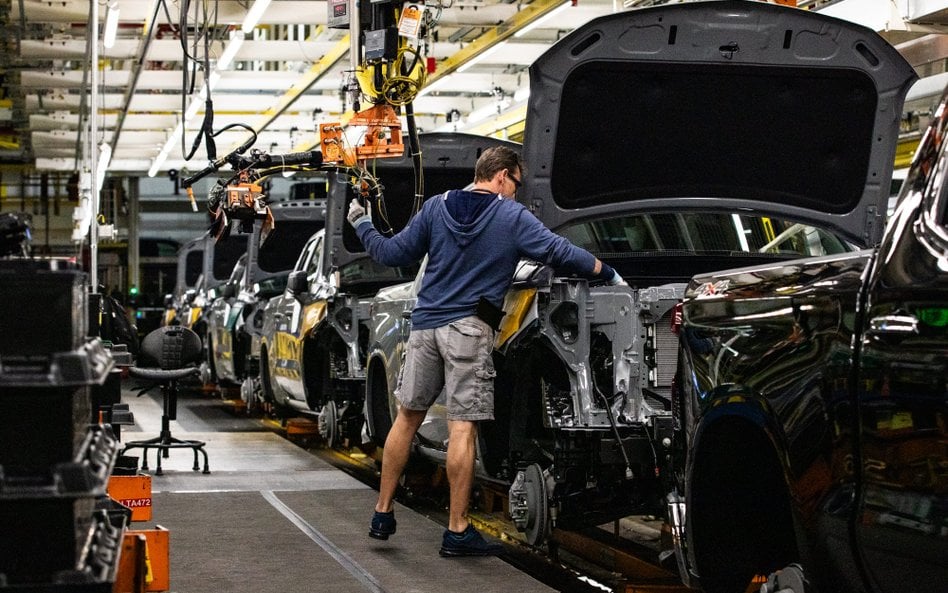 Wskaźnik PMI mierzący koniunkturę w amerykańskim przemyśle wzrósł z 49,8 pkt w lipcu do 53 pkt w sie