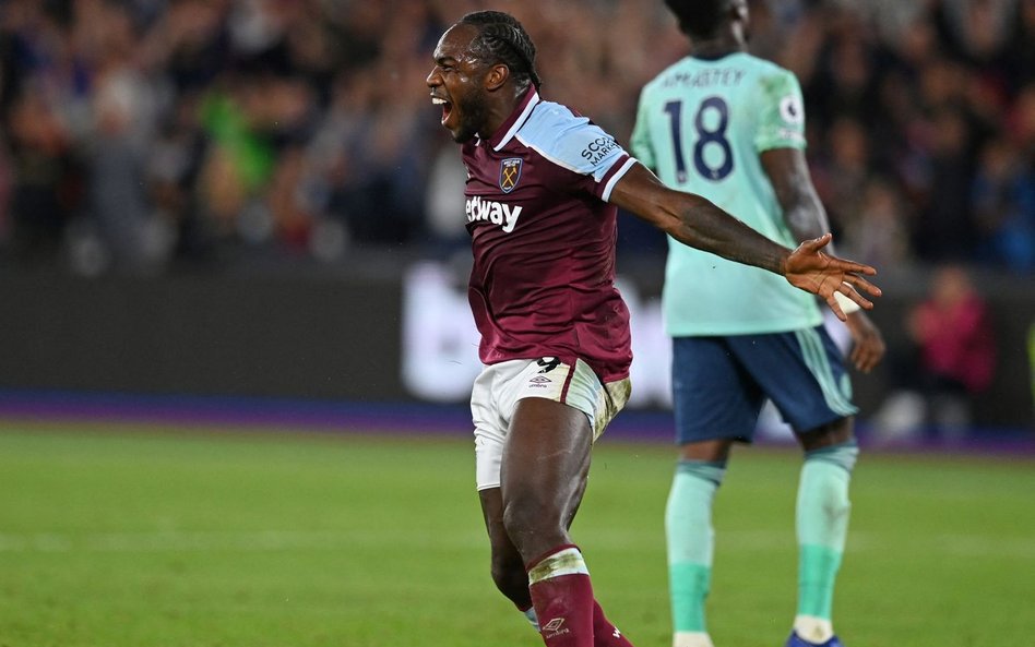 West Ham na czele Premier League. "Lisy" rozbite