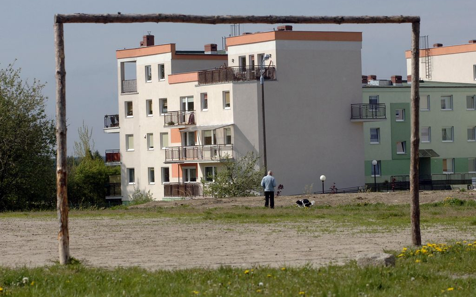 Wyrok: zakaz gry w piłkę nożną w uchwale wspólnoty mieszkaniowej