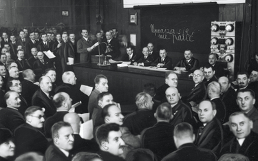 Nadzwyczajny walny zjazd Związku Lekarzy Państwa Polskiego w Poznaniu, październik 1937 r. Dr Franci