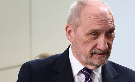 Antoni Macierewicz: To gest w stronę ludzi układu stanu wojennego