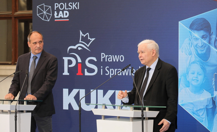 Prezes PiS Jarosław Kaczyński oraz lider Kukiz'15 Paweł Kukiz