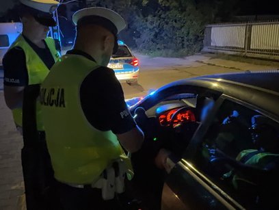 Policjanci podjęli działania w celu wyeliminowania hałaśliwych pojazdów z warszawskich ulic